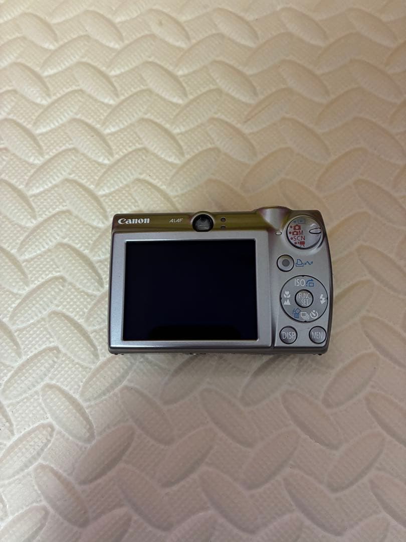 美品純正ケース付き　canon&キャノン　ixy900is デジタルカメラ