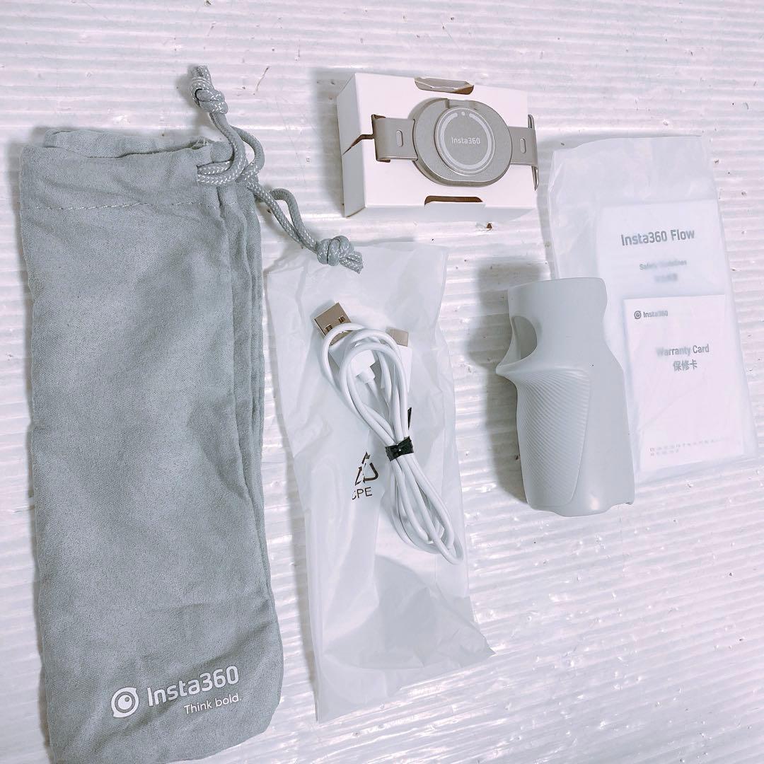 Insta360 Flow AI スマホスタビライザー Flow01