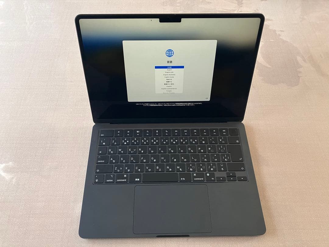 Apple MacBook Air (M2, 2022) 13.6インチ