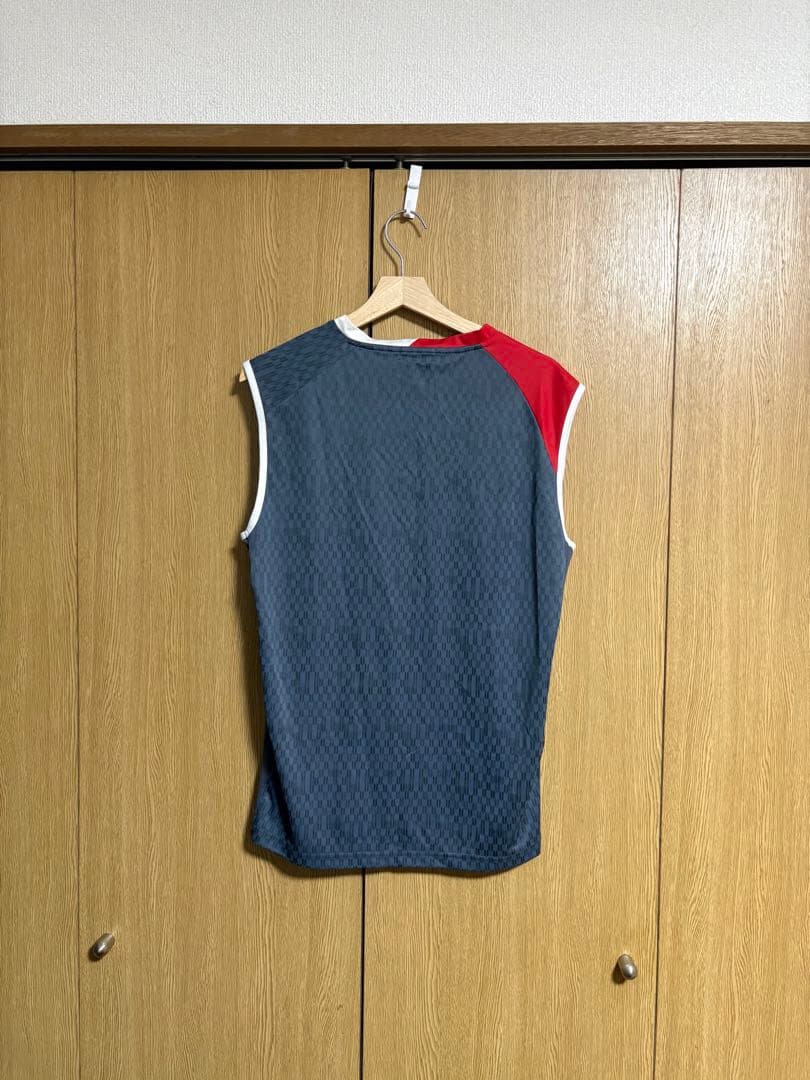 ヨネックスバドミントンユニフォームノースリーブ