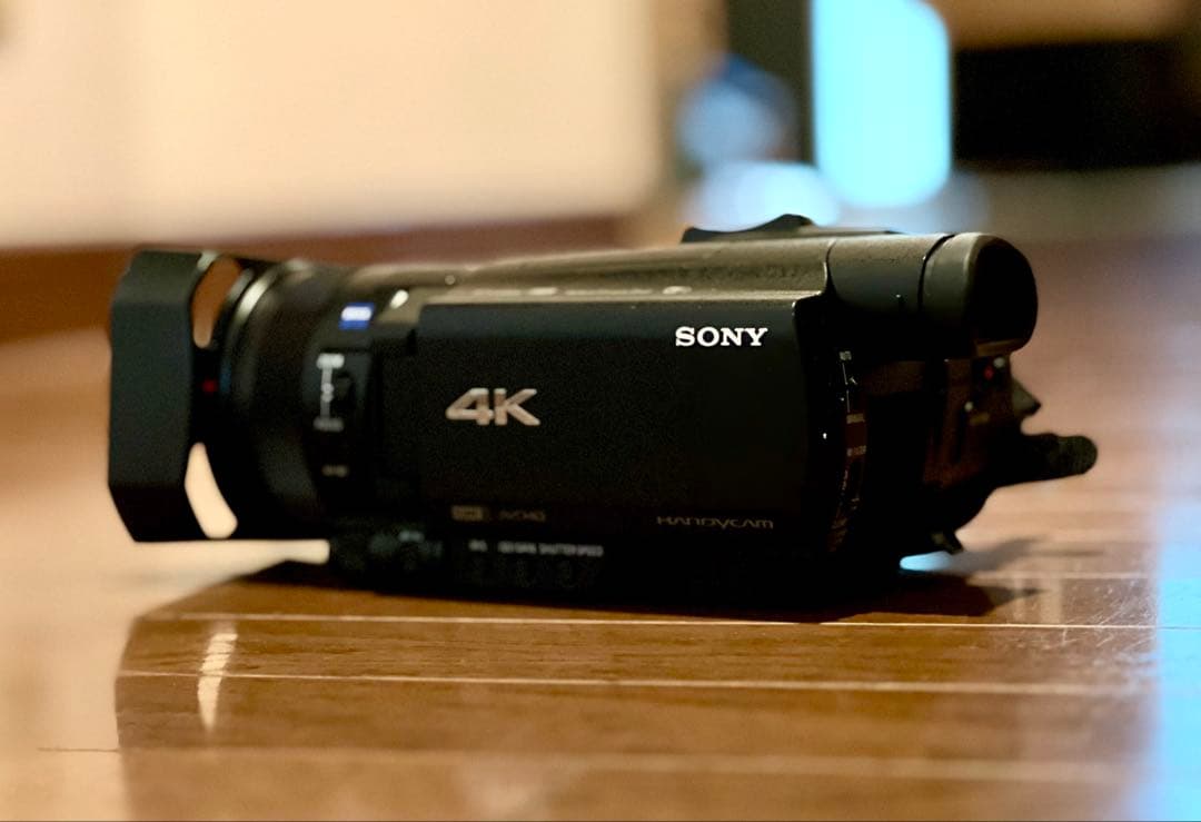 SONY 4K業務用ビデオカメラ　FDR-AX700 本体