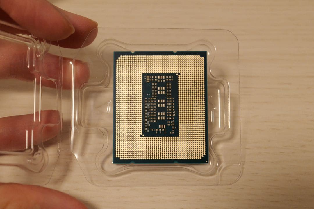intel Core i7 14700KF 20コア28スレッド