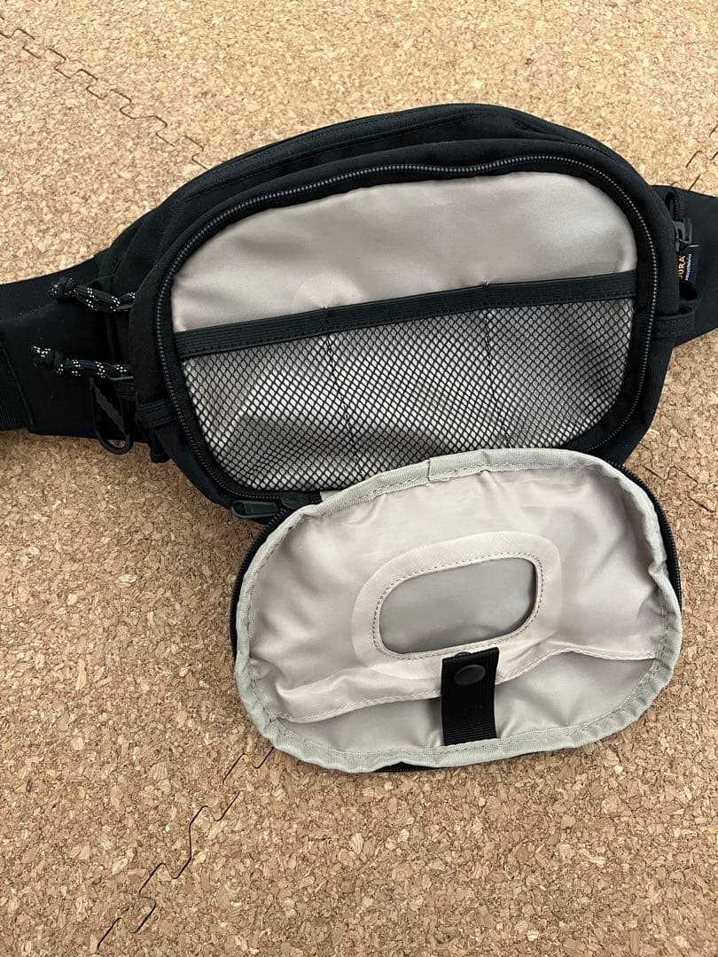 Hugoo ヒップシート ブラック　美品