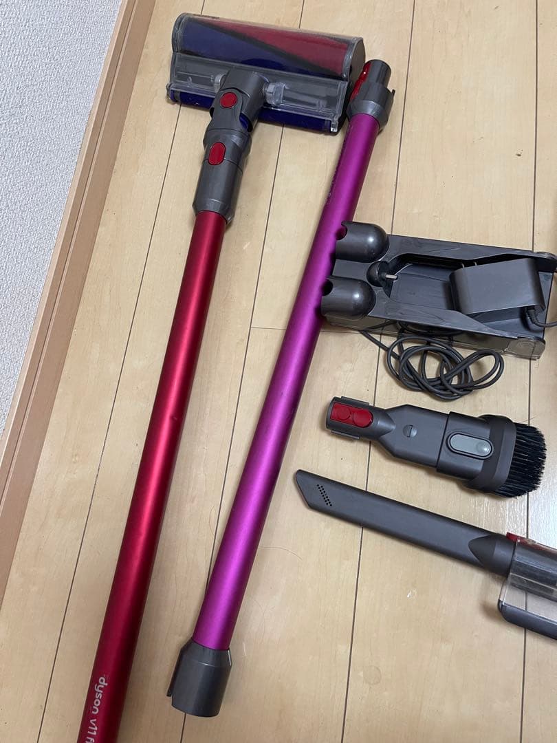 【良品】Dyson Cyclone V10 sv12エコーモード７５分