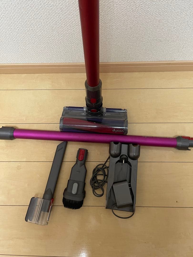 【良品】Dyson Cyclone V10 sv12エコーモード７５分