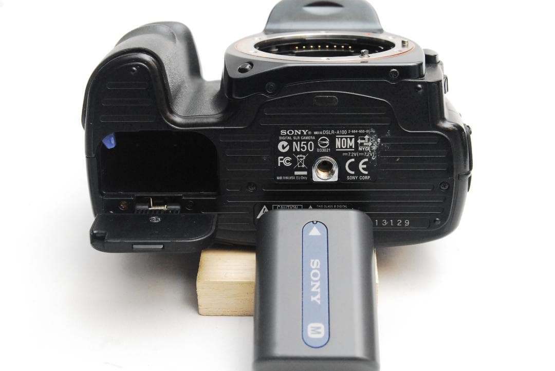 SONY α 100/DT 18-70mm (良品）