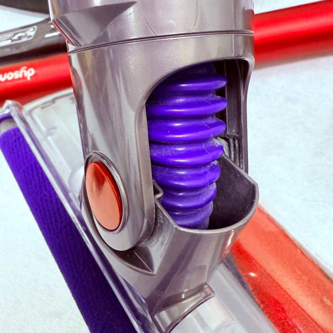 ダイソン V10 Fluffy+ SV12 / バッテリーテスト済・付属品完備