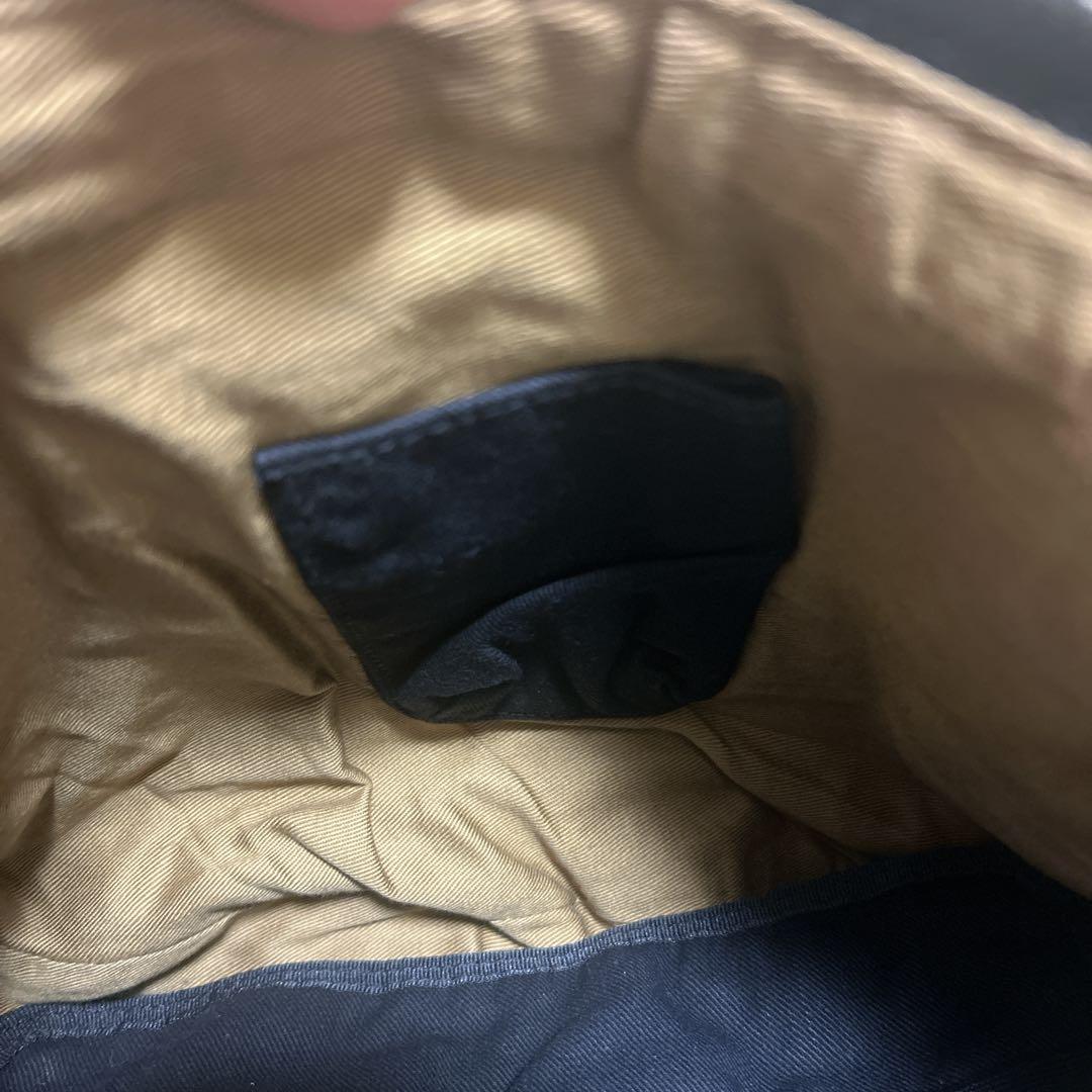 Diesel ブラック バナナショルダーバッグ 三日月