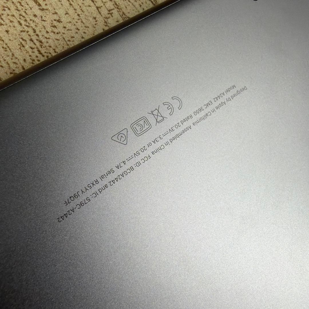 MacBook本体 Macbook pro 2021 14inch M1 Pro 16GB 512G