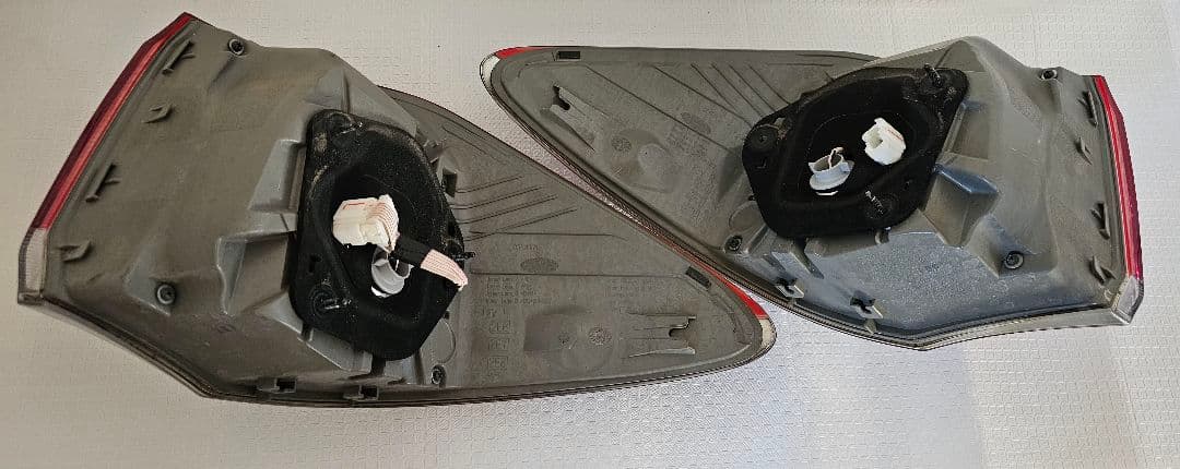 トヨタクラウンアスリートGRS200 テールライト 4個セット