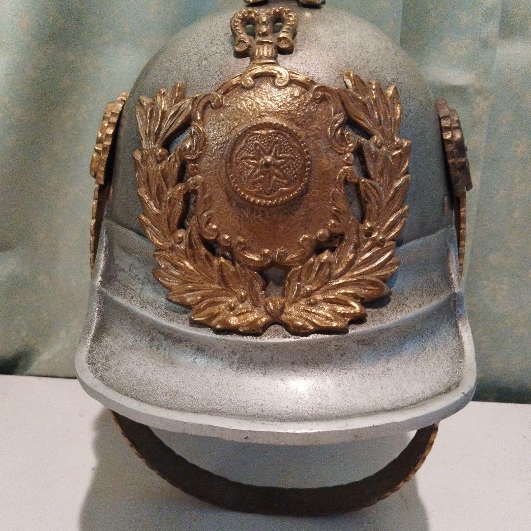 置物　約50年前のヨーロッパ騎馬鉄兜　本体金属製　重さ4kg