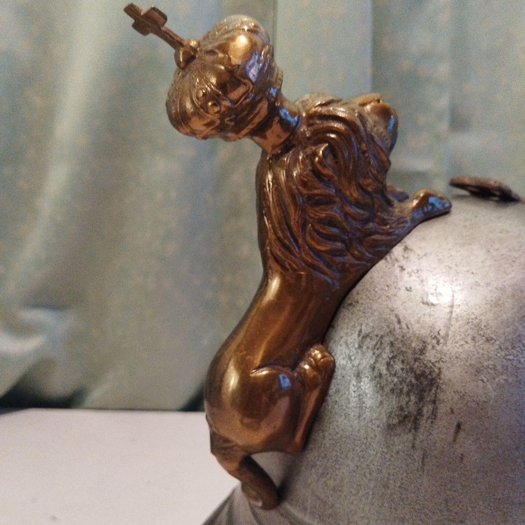 置物　約50年前のヨーロッパ騎馬鉄兜　本体金属製　重さ4kg