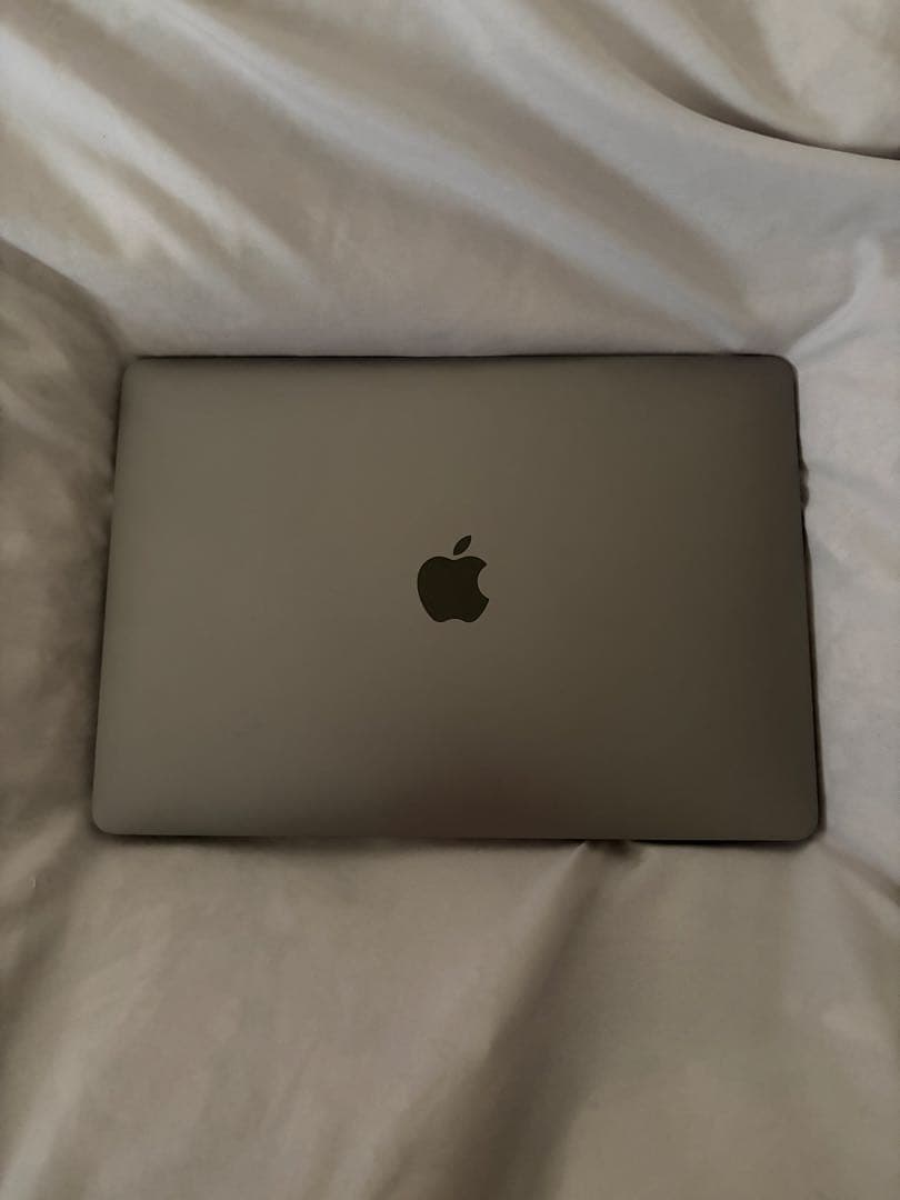 【美品】Apple MacBook Air M1 256GB スペースグレー