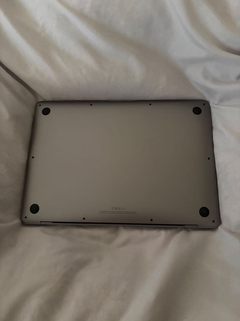 【美品】Apple MacBook Air M1 256GB スペースグレー