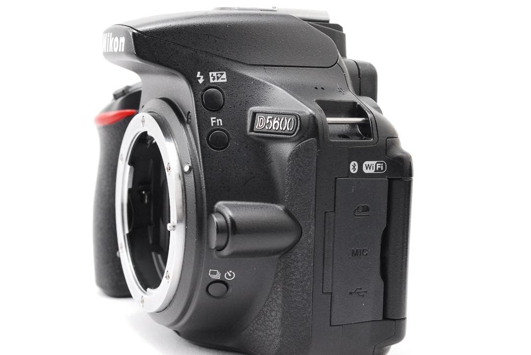 Nikon D5600✨Wi-Fi搭載機種 Bluetoothスマホ転送 高画質