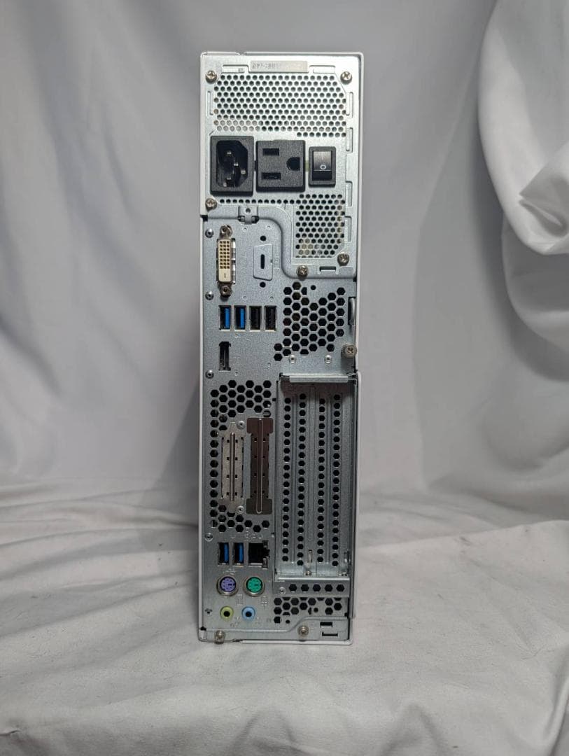 富士通 D588/V 第8世代 i5/8GB/SSD+HDD/Win11Pro