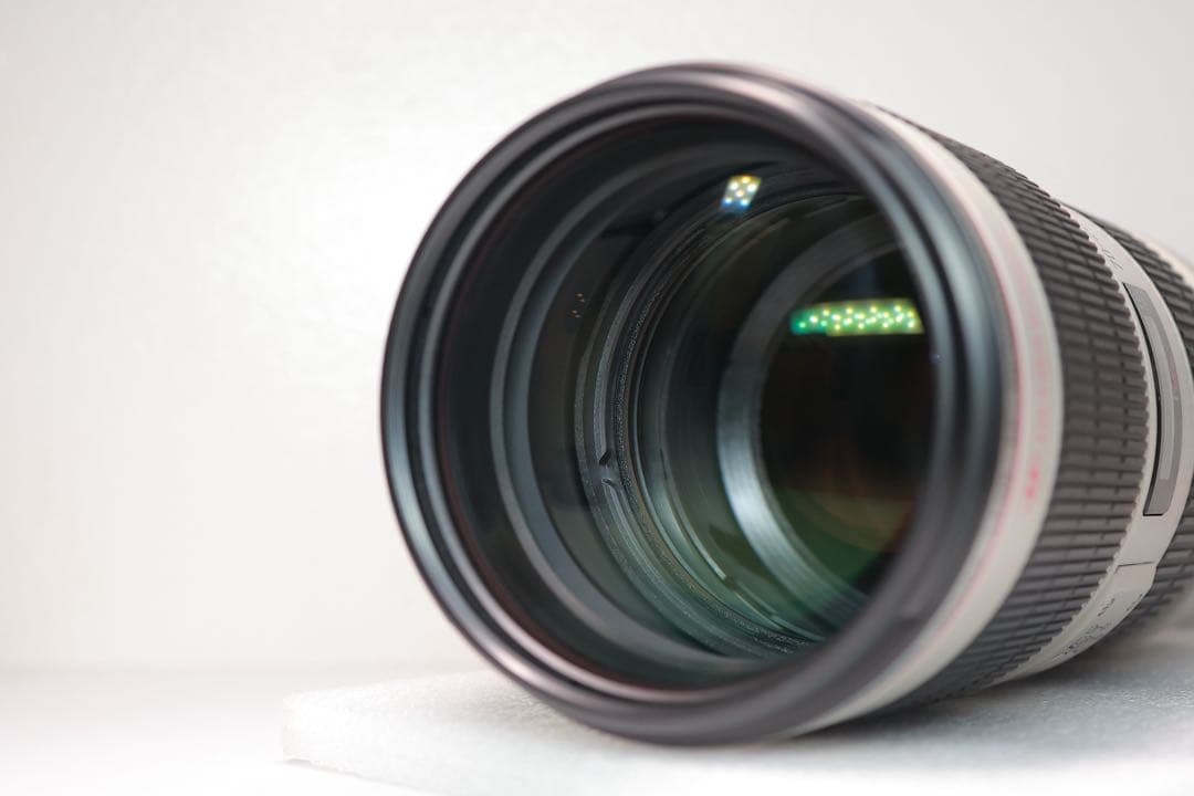 《キヤノン　Canon EF 70-200mm F2.8L IS II USM》