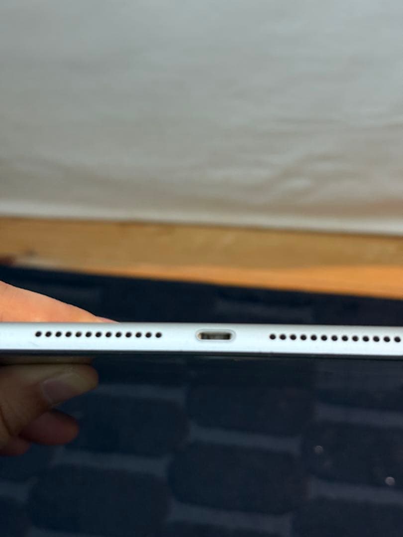 画面割れジャンク品 iPad 第9世代 Wi-Fiモデル A2602 64gb