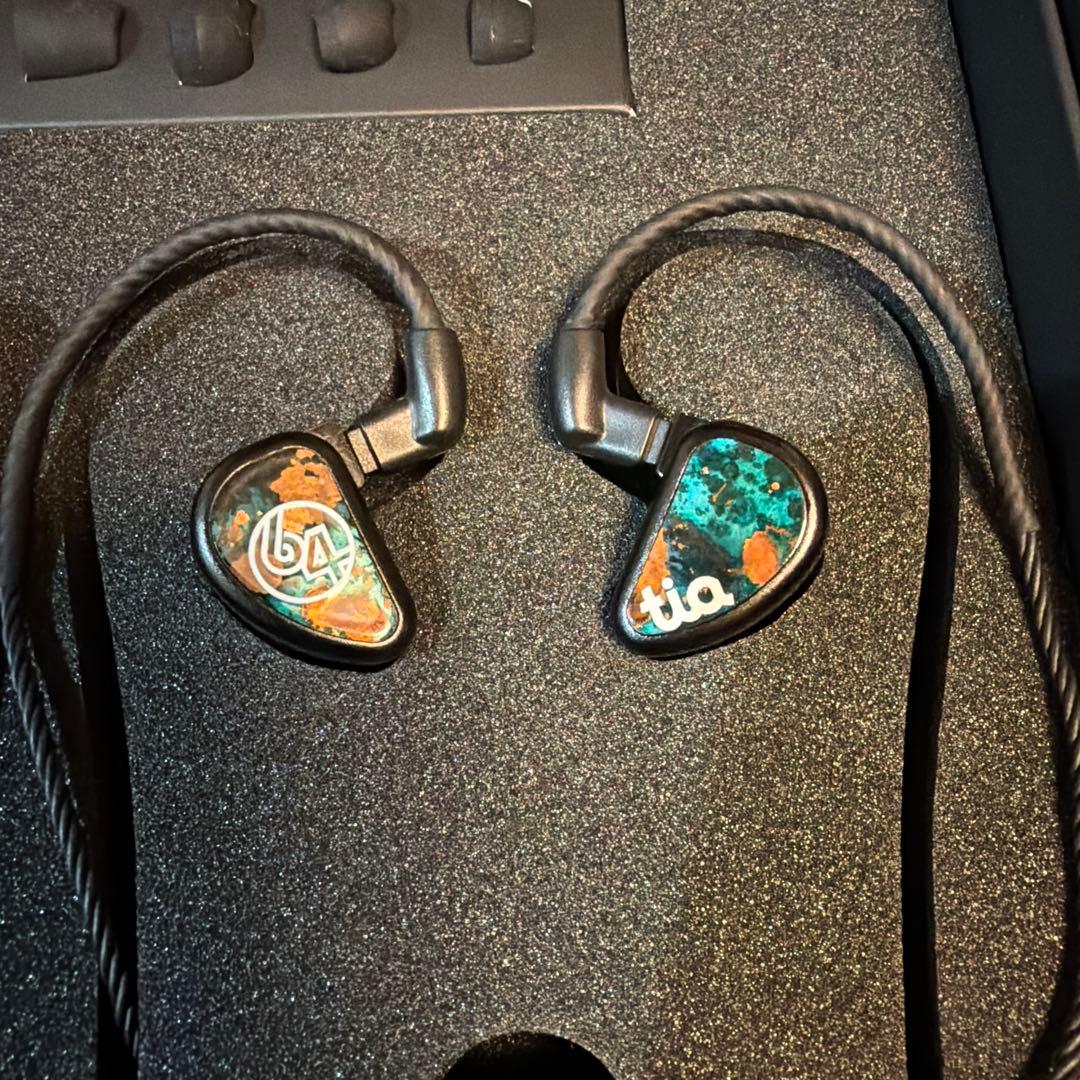 64 Audio Fourté Noir イヤフォン