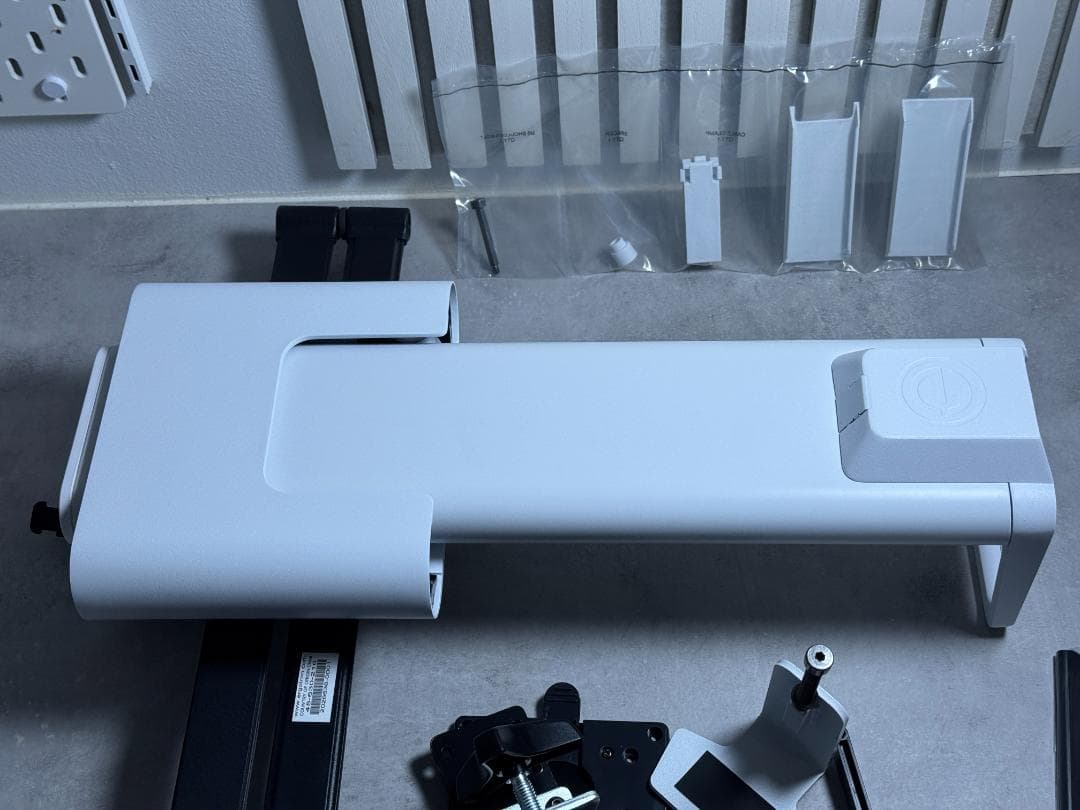 エルゴトロン TRACE モニターアーム ホワイト スリムクランプ付き