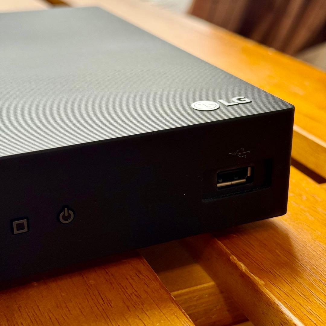 LG UBK90 4K Ultra HD Blu-ray プレーヤー