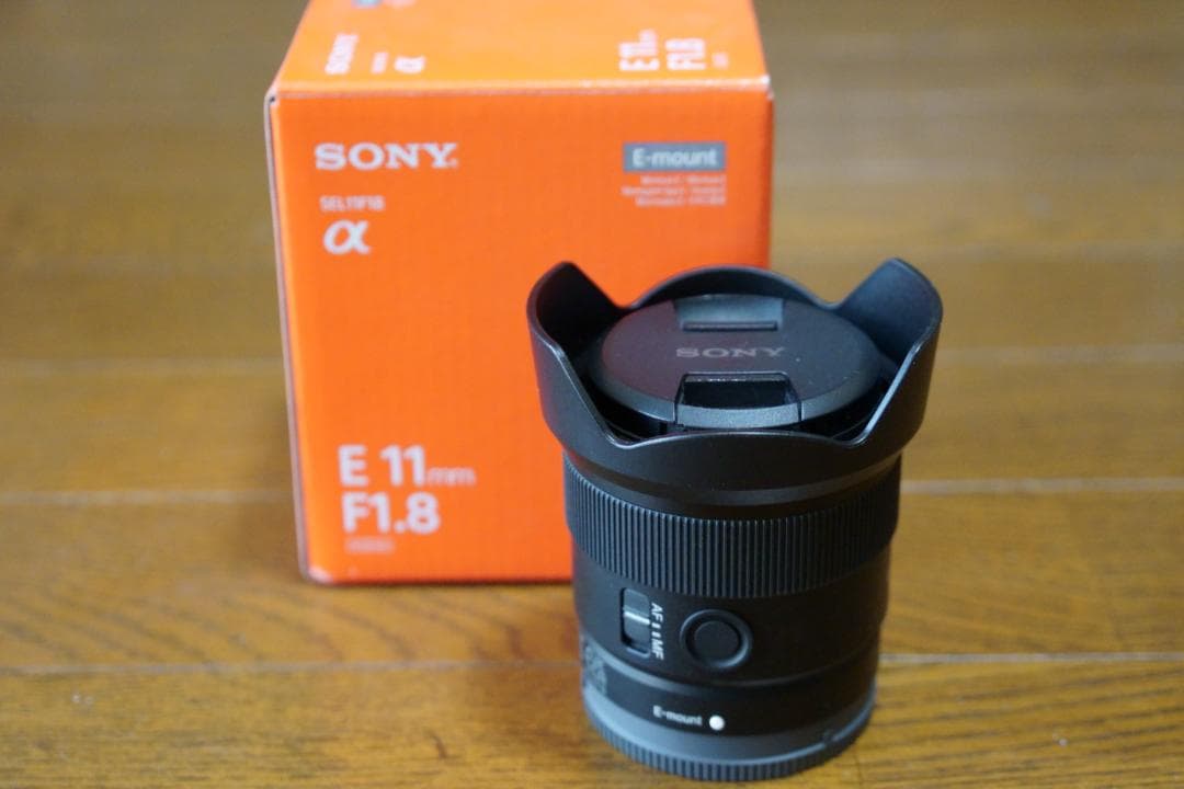 SONY E 11mm F1.8 単焦点レンズ [SEL11F18]