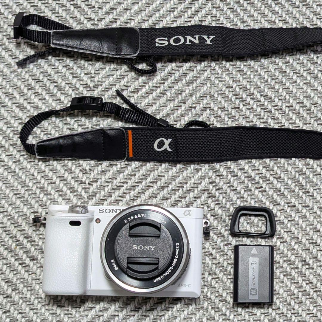 ト*ム様 SONY α6000 ホワイト パワーズームレンズキット