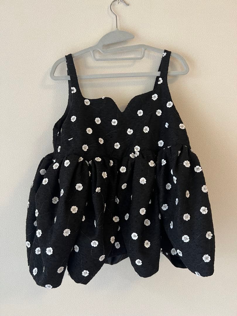 トップス Bibiy. BIANCA BLOSSOM TOP BLACK