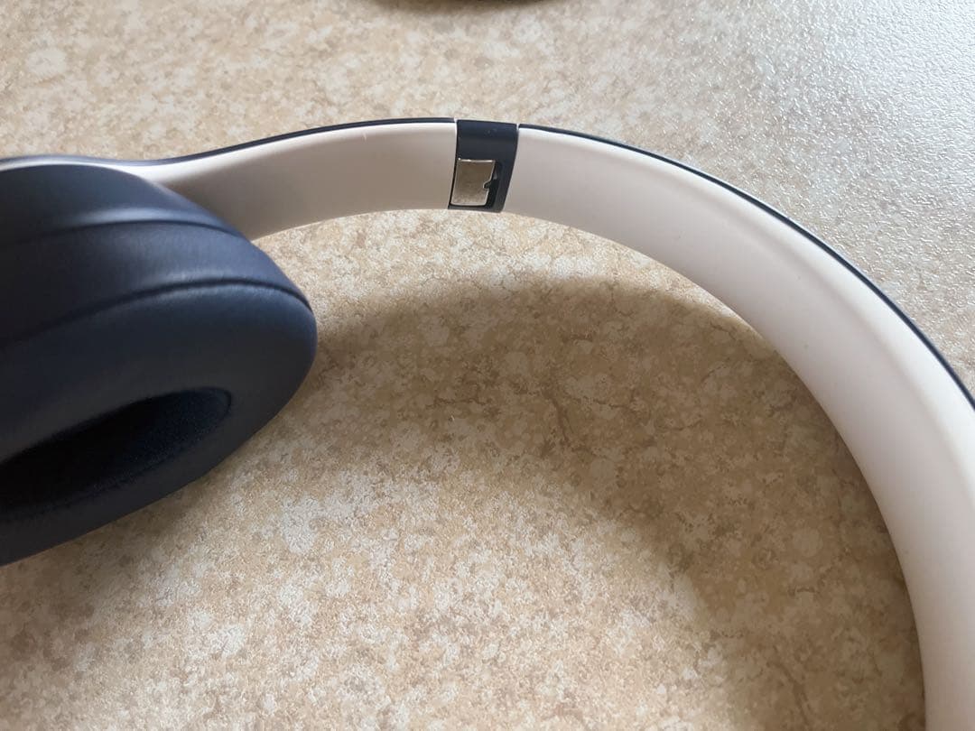 美品‼️Beats SOLO3 WIRELESS ワイヤレスヘッドホン