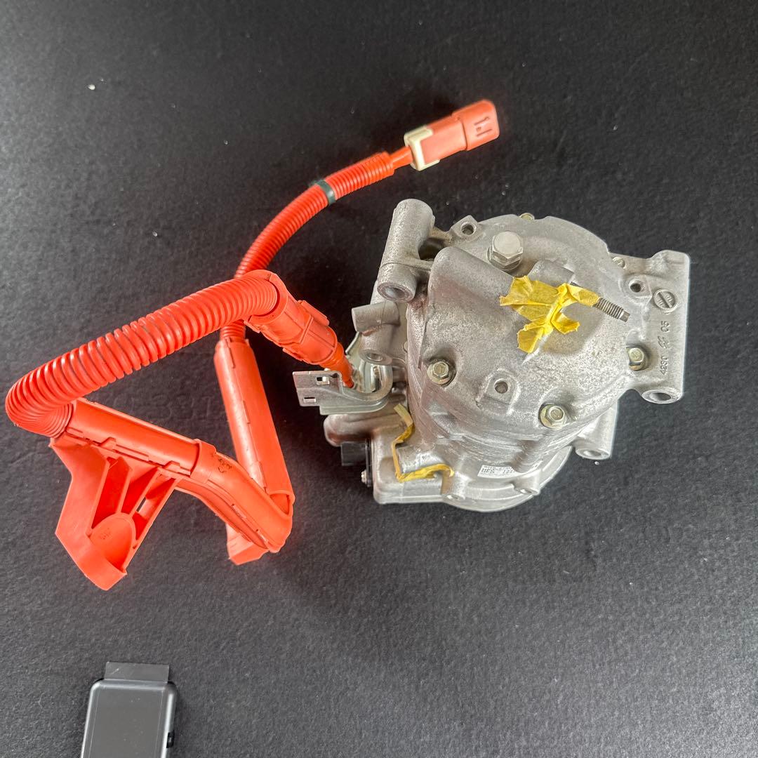 w*2様 ホンダ フリード GB7 コンプレッサー SHS-27M CR 中古