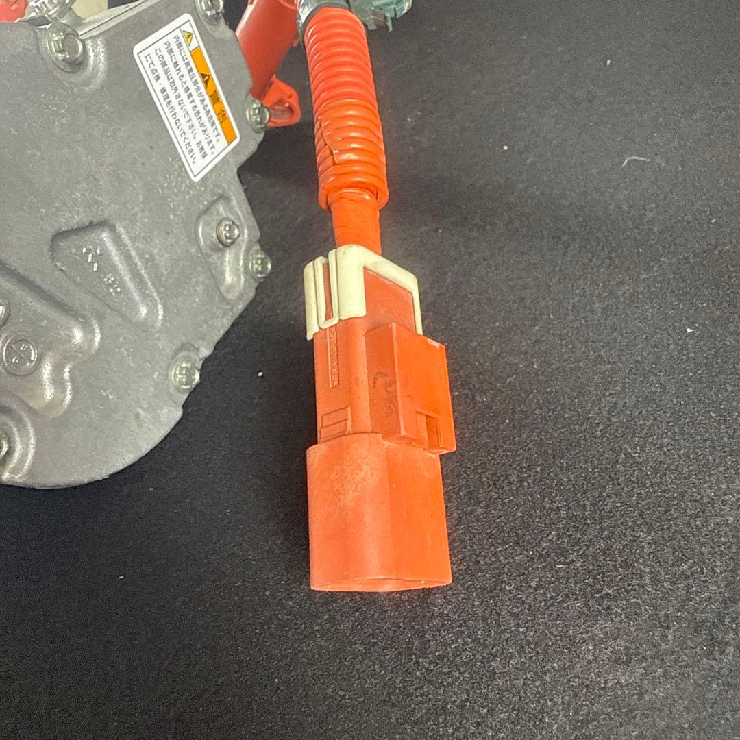 w*2様 ホンダ フリード GB7 コンプレッサー SHS-27M CR 中古