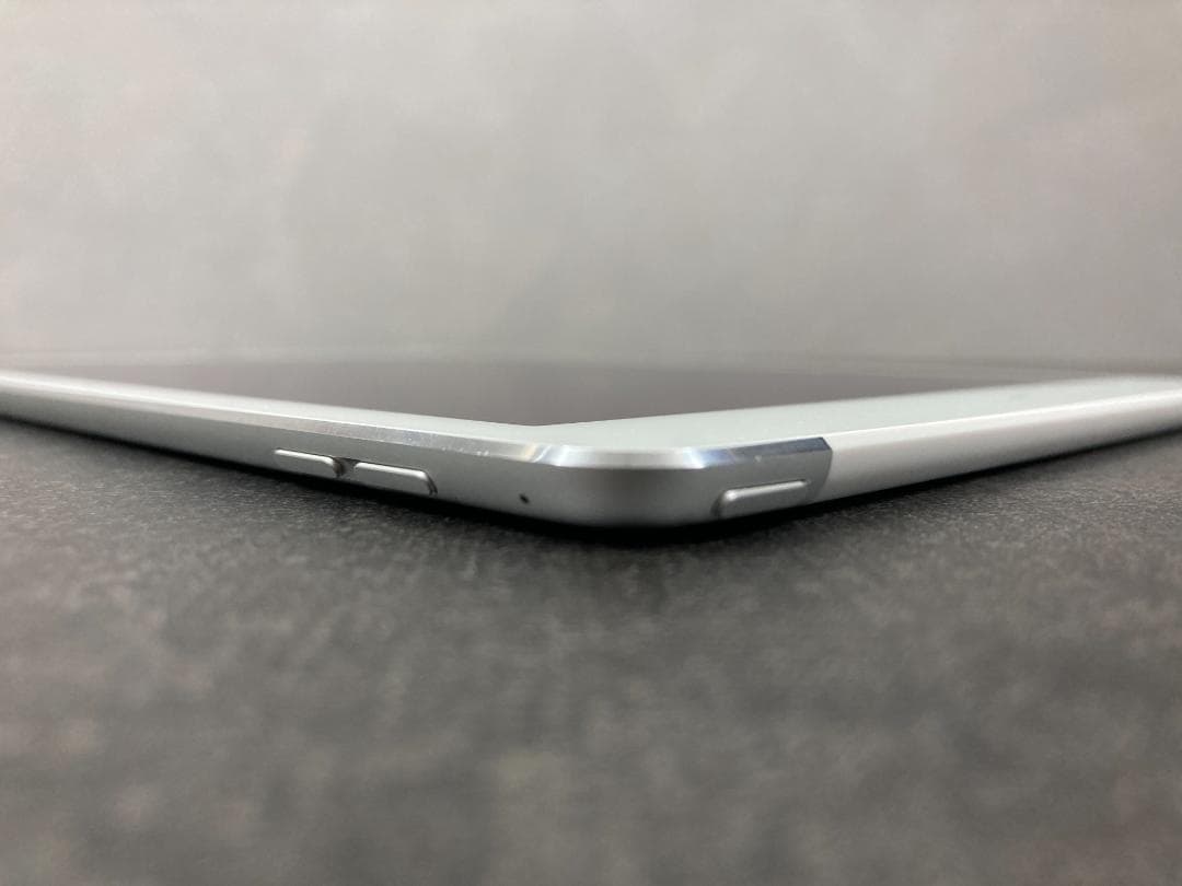 iPad Air 2 Wi-Fi+Cellular 16GB シルバー