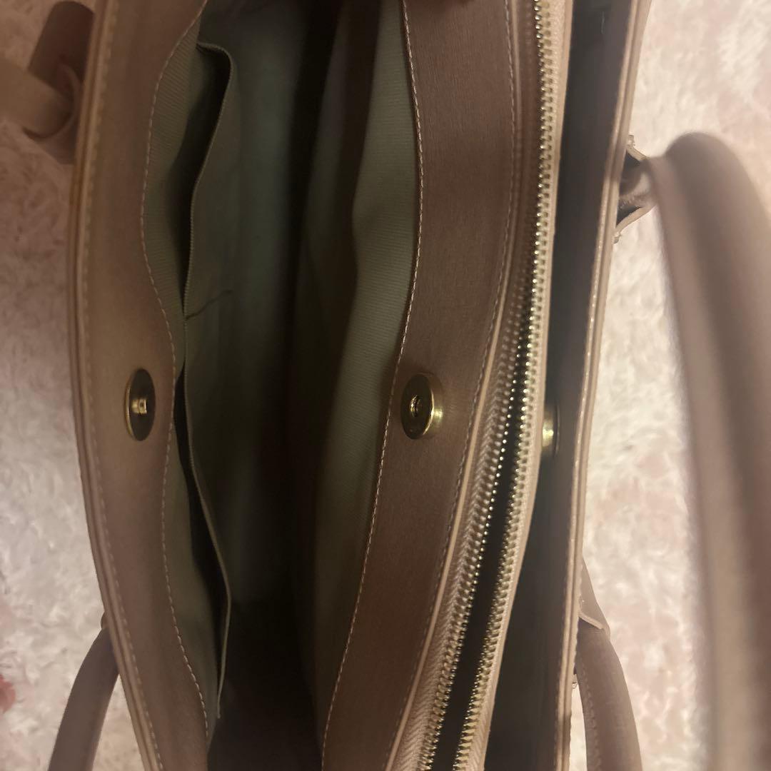 【早い者勝ち！最終値下げ】FURLA トートバッグ　A4