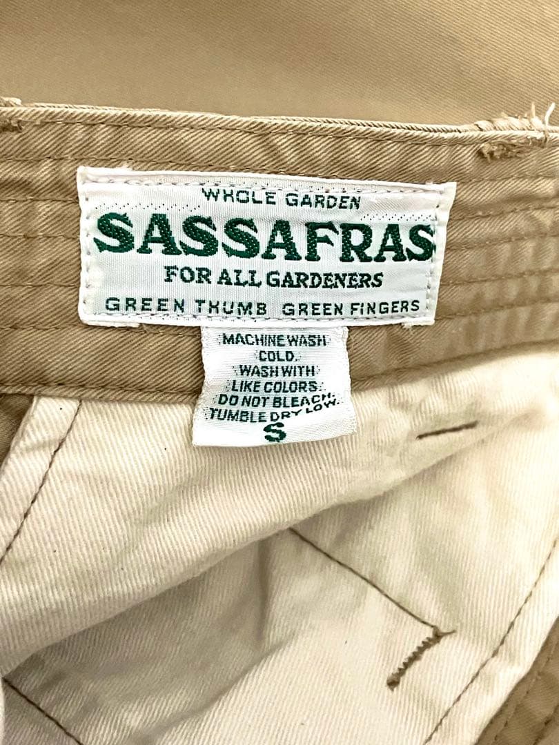 SASSAFRAS フォールリーフスプレイヤーパンツ ギャバジン生地使用