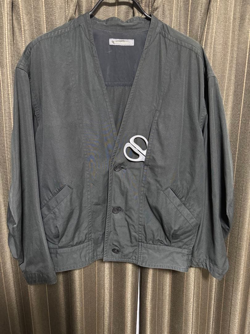 イッセイミヤケ　筆タグ　ノーカラージャケット