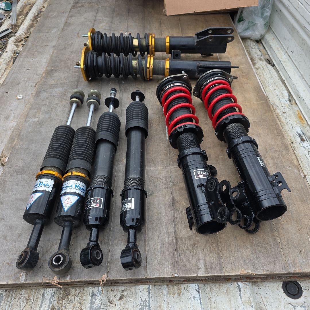 RS社車高調 RS-R Black☆i BKD200M13Y15日割中