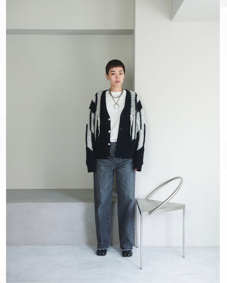 OUT OF FRAMEカーディガン フレームワーク