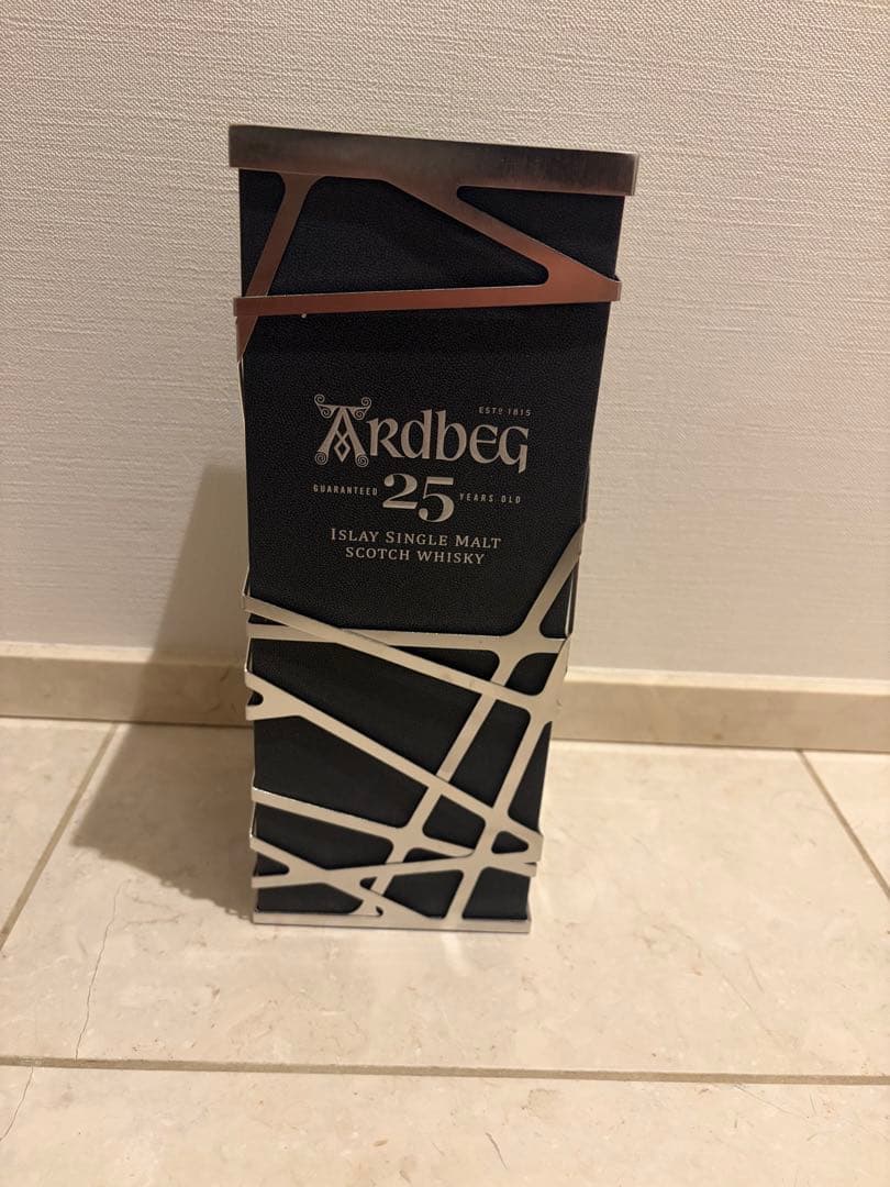 アードベック25年　空瓶