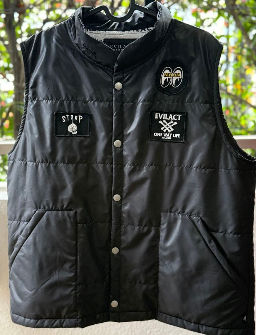 evilact×stoop×moon 限定VEST