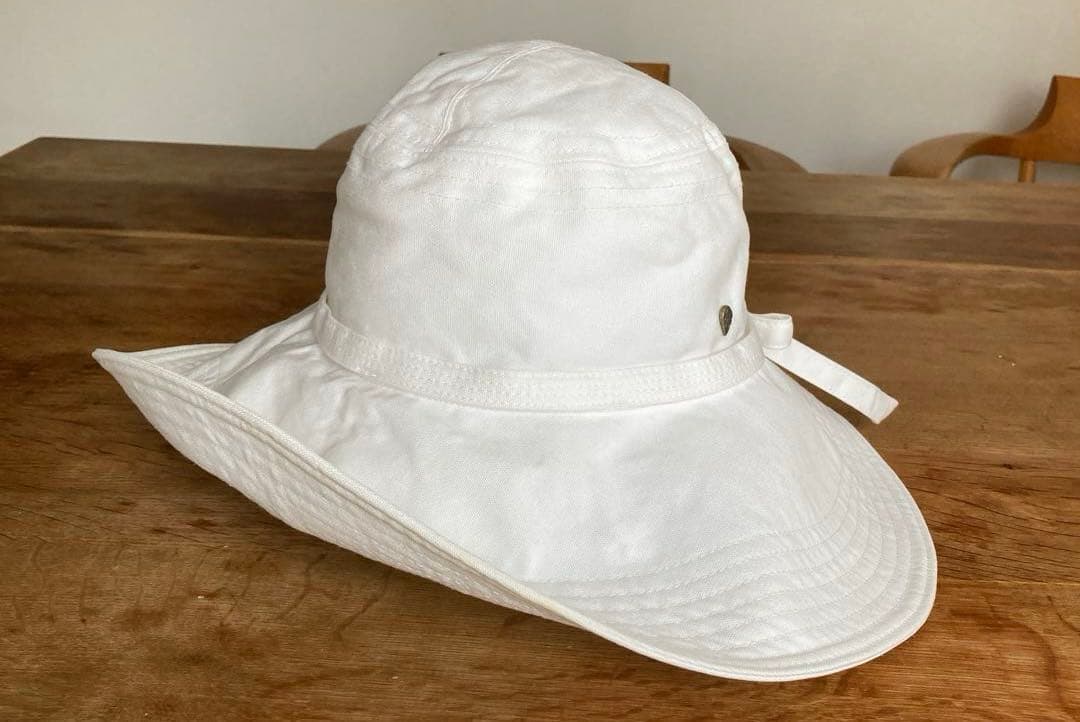 ヘレンカミンスキー　帽子