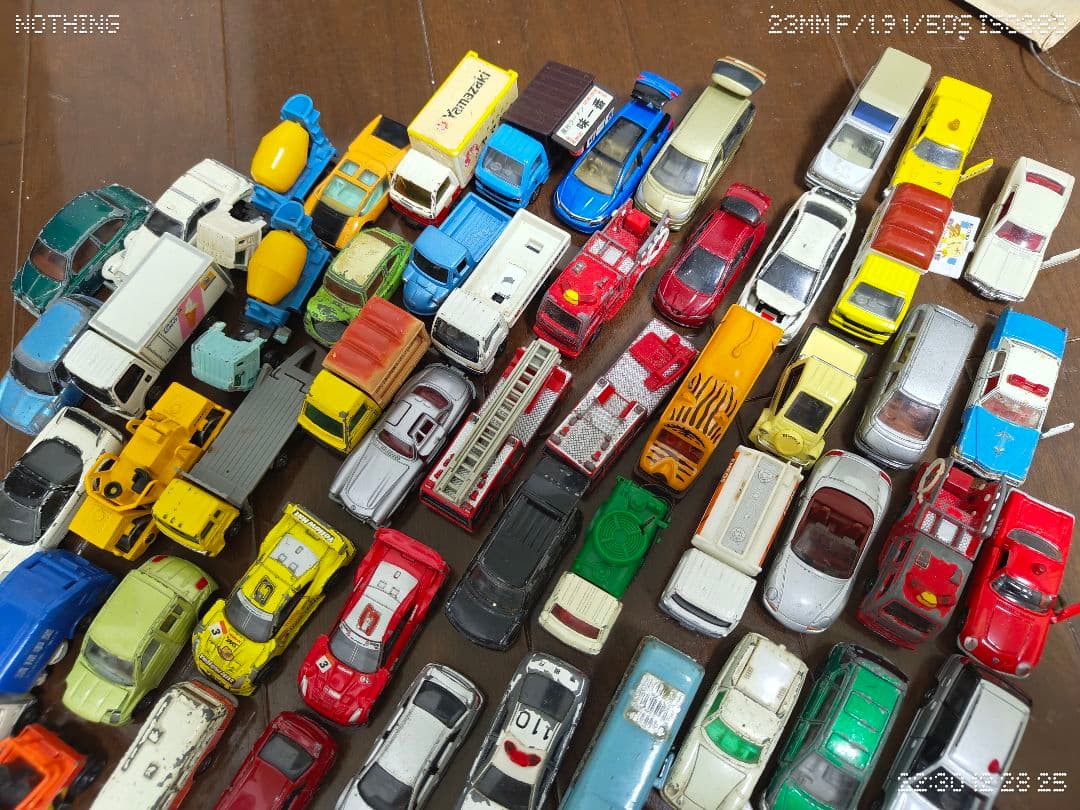 こ*)様 一応ジャンク扱い トミカ等々318台+おまけ　断捨離　まとめ売り