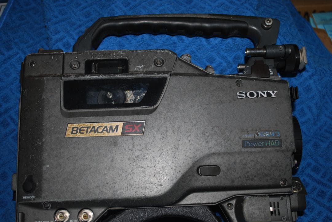 ソニー放送用カメラレコーダーDNW-90WSジャンク品の出品です。