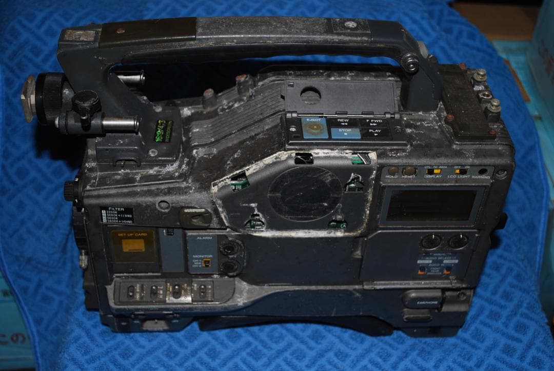 ソニー放送用カメラレコーダーDNW-90WSジャンク品の出品です。