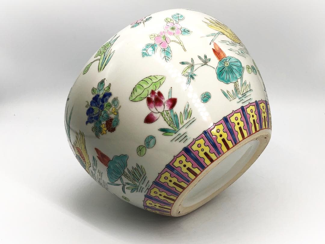 【景徳鎮の甕】 粉彩色絵・鴛花文尽し 清朝期 骨董古玩 　M0317E