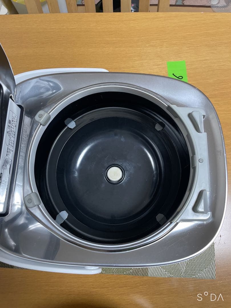 TOSHIBA IH炊飯器 RC-10VSV【ジャンク品】 2024年製