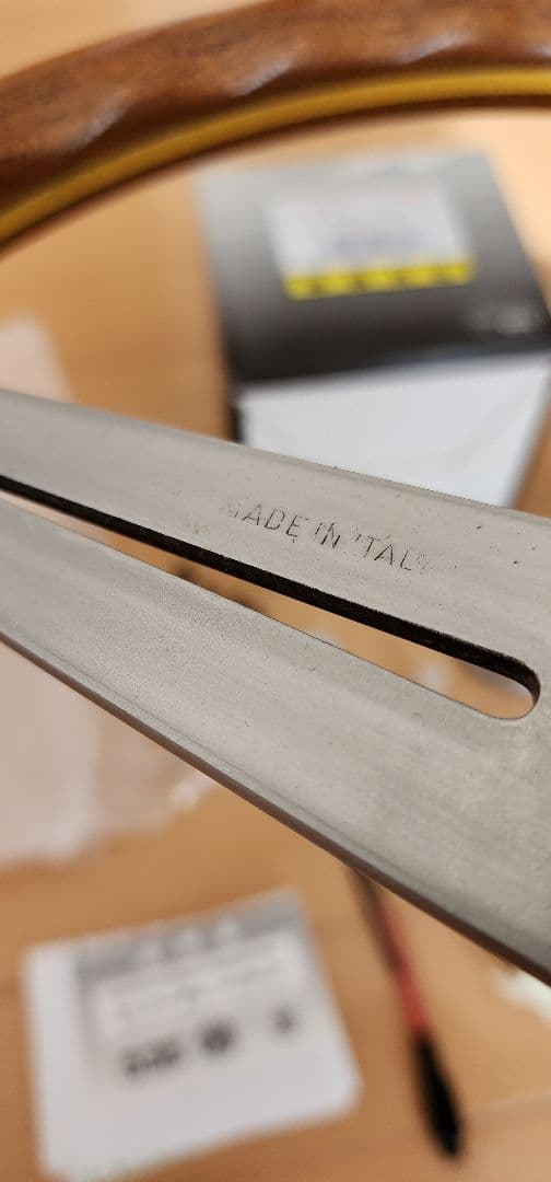 ナルディステアリングホイール