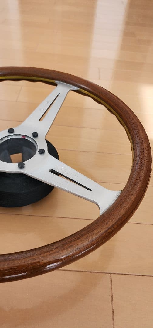 ナルディステアリングホイール