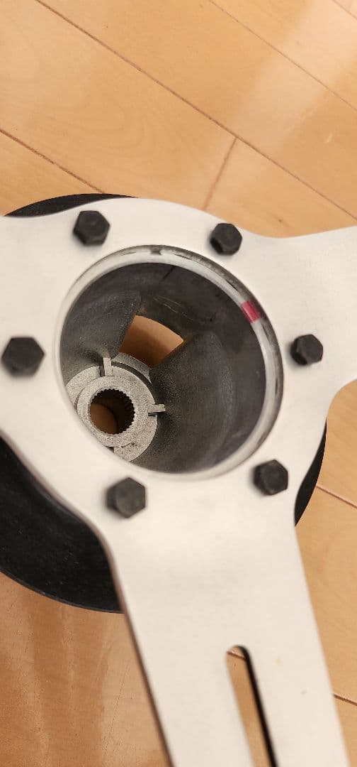 ナルディステアリングホイール