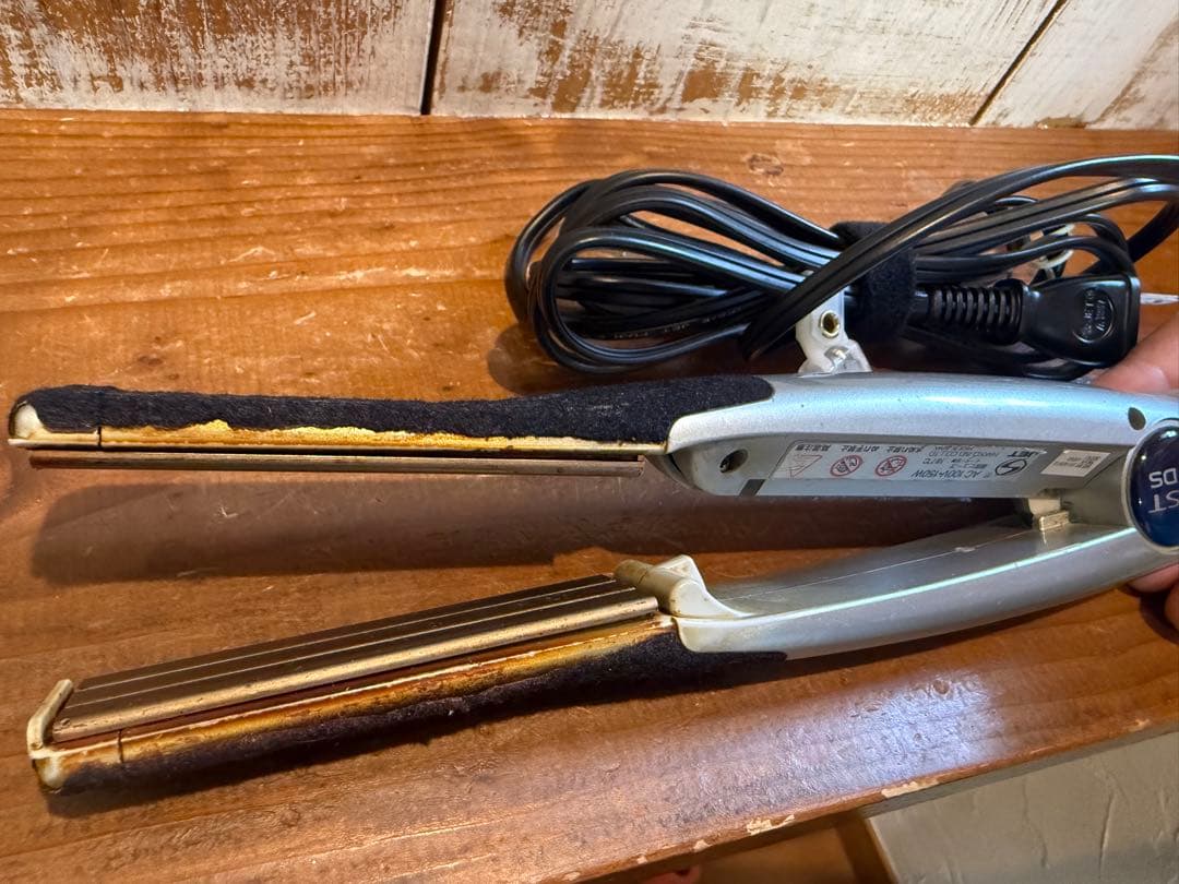 ADSTアドストDS　ストレートアイロン　コーム付き