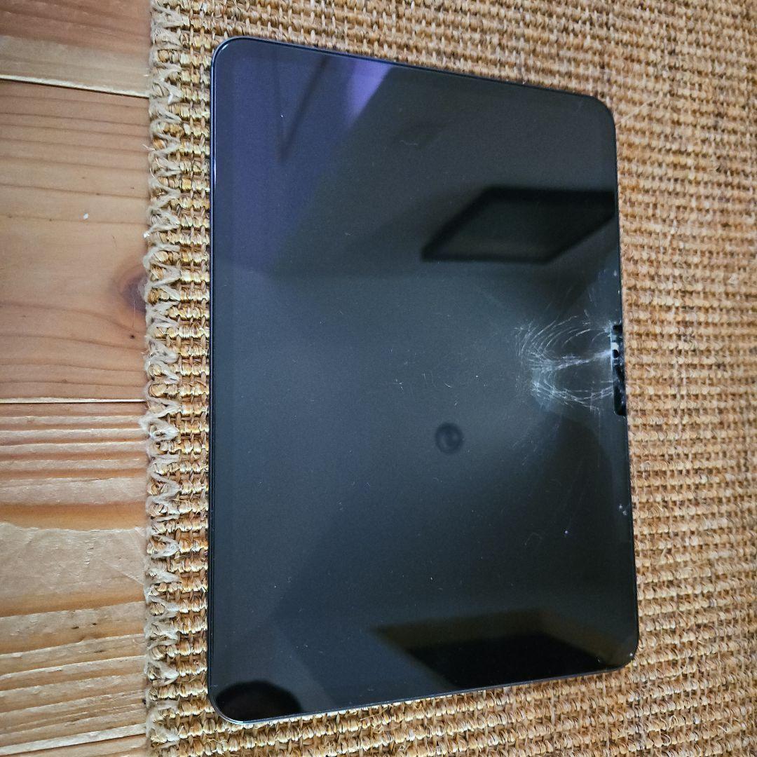iPad Pro 11インチ M4 256GB wifi　画面割れ